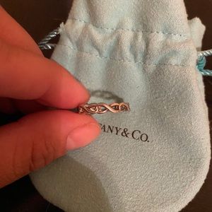 Tiffany & Co. Infinity ring